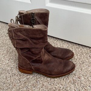 Sofft Sharnell Low Brown Suede lace up Boots